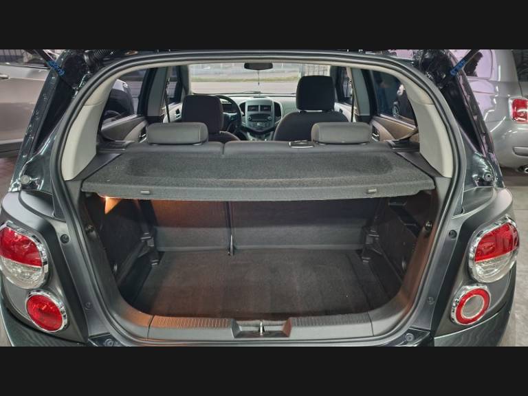 CHEVROLET - SONIC - 2012/2013 - Preta - Sob Consulta