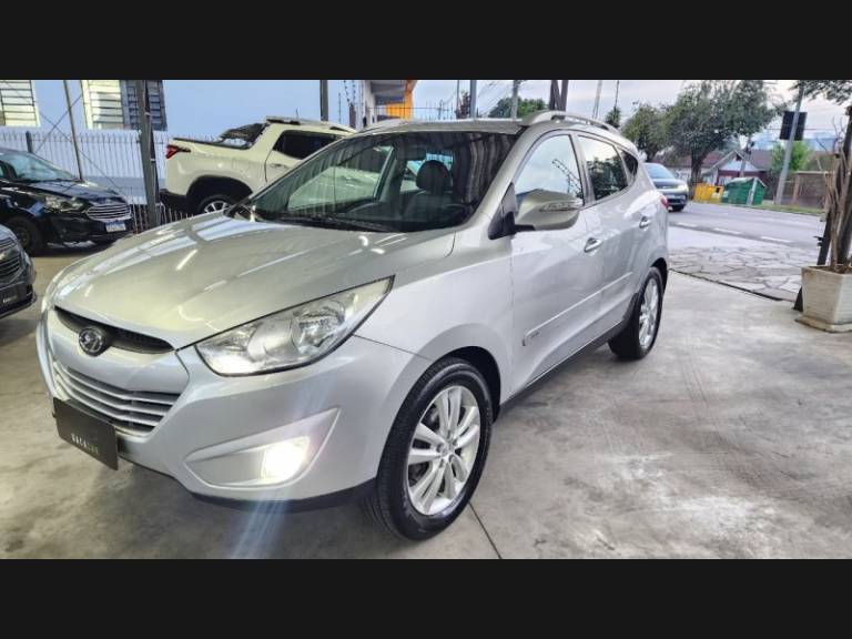 HYUNDAI - IX35 - 2012/2013 - Prata - R$ 59.900,00