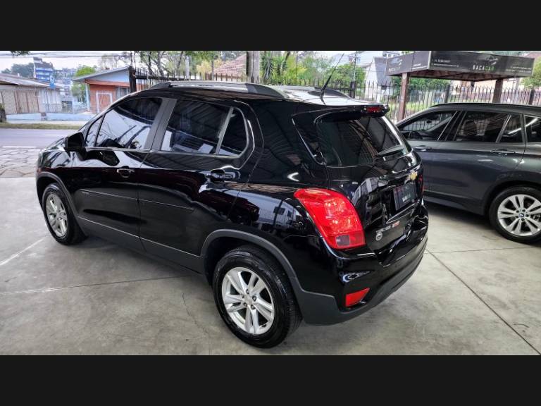 CHEVROLET - TRACKER - 2018/2019 - Preta - R$ 74.900,00