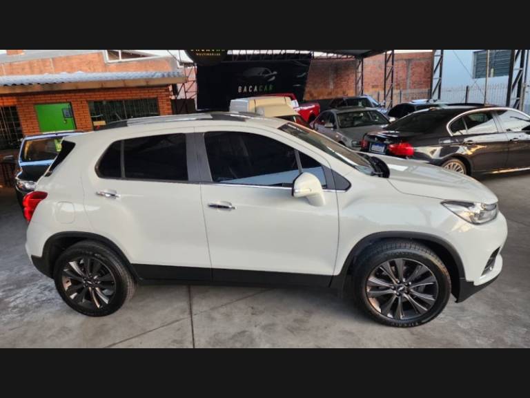 CHEVROLET - TRACKER - 2018/2018 - Branca - R$ 89.900,00