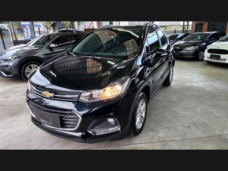 CHEVROLET - TRACKER - 2018/2019 - Preta - R$ 74.900,00