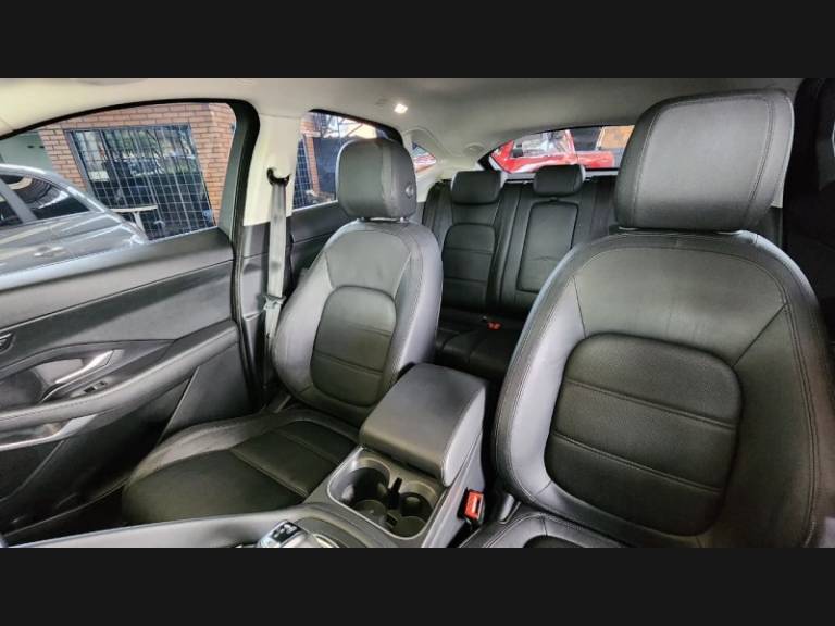 JAGUAR - E-PACE - 2019/2019 - Vermelha - Sob Consulta