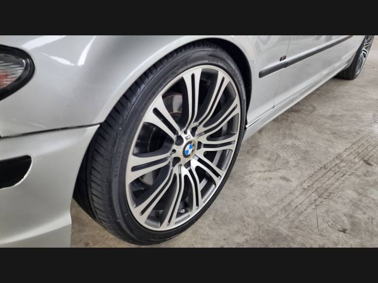 BMW - 330I - 2004/2005 - Prata - Sob Consulta