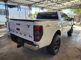 FORD - RANGER - 2014/2015 - Branca - Sob Consulta