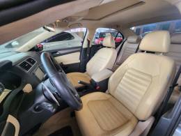 VOLKSWAGEN - JETTA - 2011/2012 - Cinza - Sob Consulta
