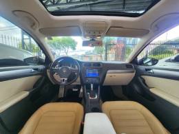 VOLKSWAGEN - JETTA - 2011/2012 - Cinza - Sob Consulta