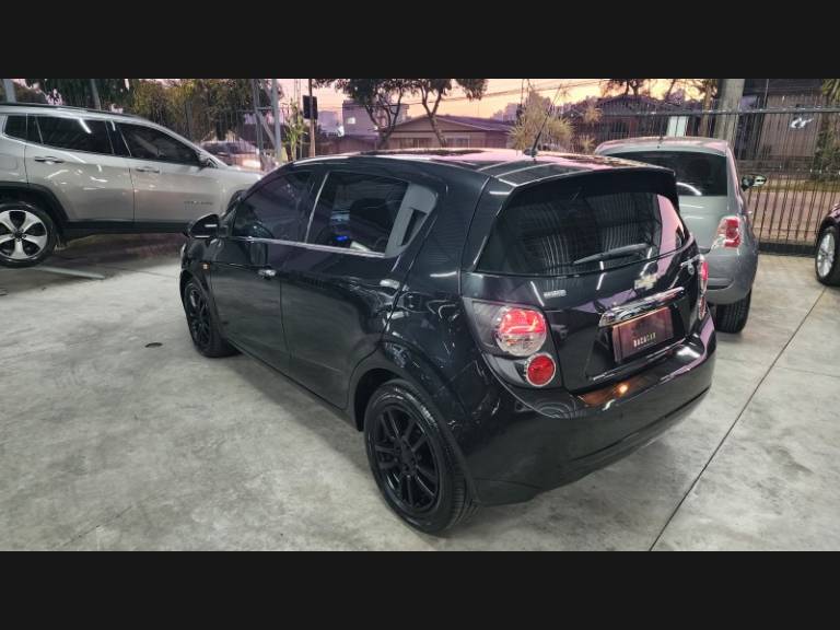 CHEVROLET - SONIC - 2012/2013 - Preta - Sob Consulta