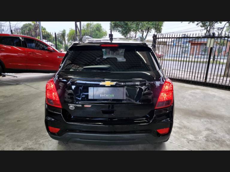 CHEVROLET - TRACKER - 2018/2019 - Preta - R$ 74.900,00