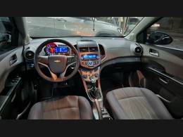 CHEVROLET - SONIC - 2012/2013 - Preta - Sob Consulta