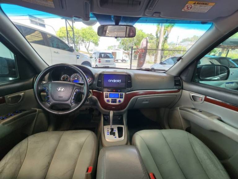 HYUNDAI - SANTA FÉ - 2008/2009 - Preta - R$ 33.900,00