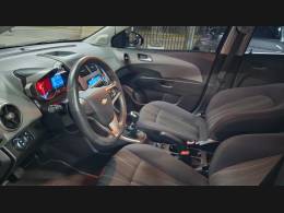 CHEVROLET - SONIC - 2012/2013 - Preta - Sob Consulta