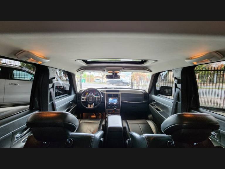 JEEP - CHEROKEE - 2011/2011 - Preta - Sob Consulta