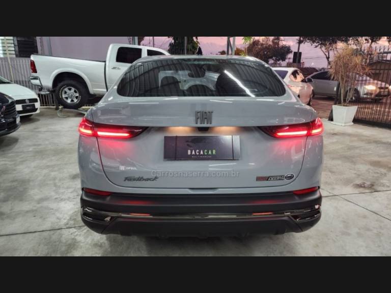 FIAT - FASTBACK - 2023/2023 - Cinza - R$ 123.900,00