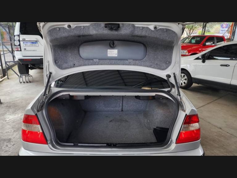 BMW - 330I - 2004/2005 - Prata - Sob Consulta