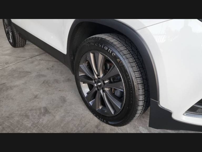 CHEVROLET - TRACKER - 2018/2018 - Branca - R$ 89.900,00