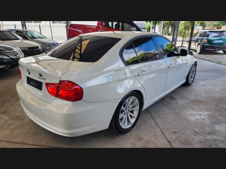 BMW - 320I - 2011/2012 - Branca - Sob Consulta