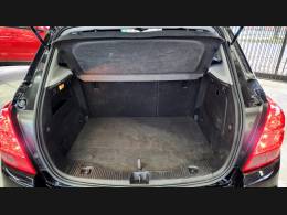 CHEVROLET - TRACKER - 2018/2019 - Preta - R$ 74.900,00