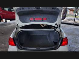 BMW - 320I - 2011/2012 - Branca - Sob Consulta