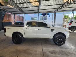 FORD - RANGER - 2014/2015 - Branca - Sob Consulta
