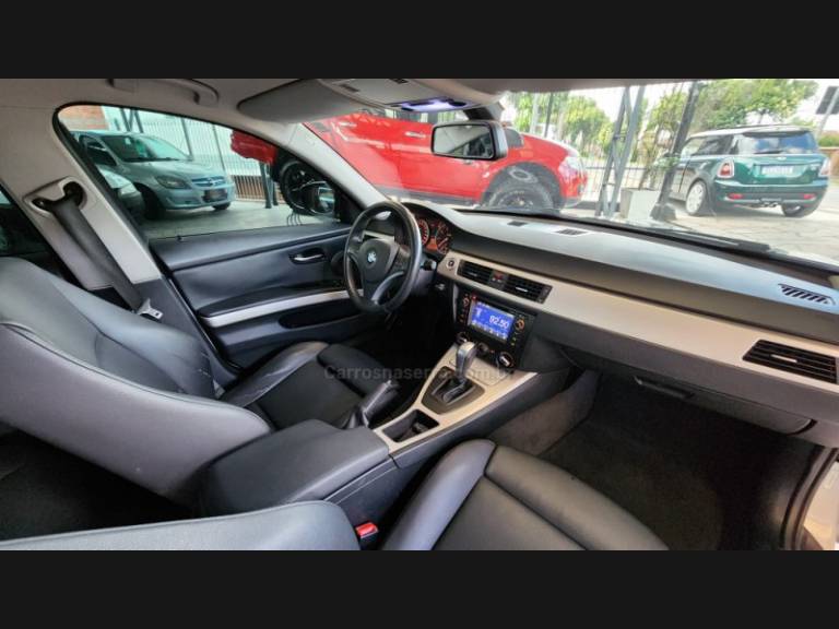 BMW - 320I - 2011/2012 - Branca - Sob Consulta