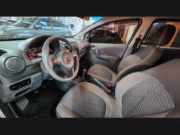 FIAT - PALIO - 2014/2015 - Prata - Sob Consulta