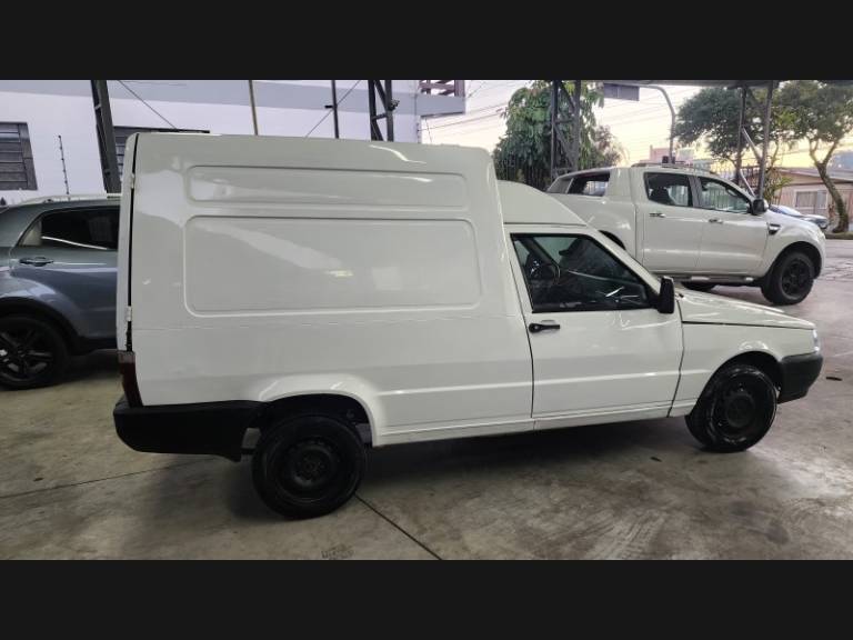 FIAT - FIORINO - 2010/2011 - Branca - Sob Consulta