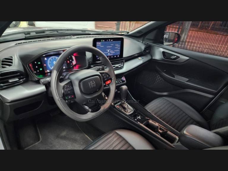 FIAT - FASTBACK - 2023/2023 - Cinza - R$ 123.900,00