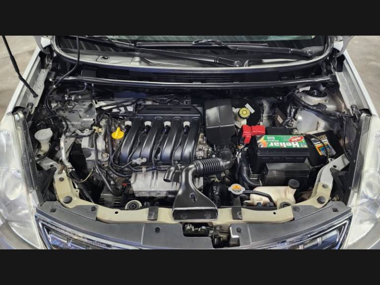 NISSAN - LIVINA - 2013/2013 - Prata - Sob Consulta