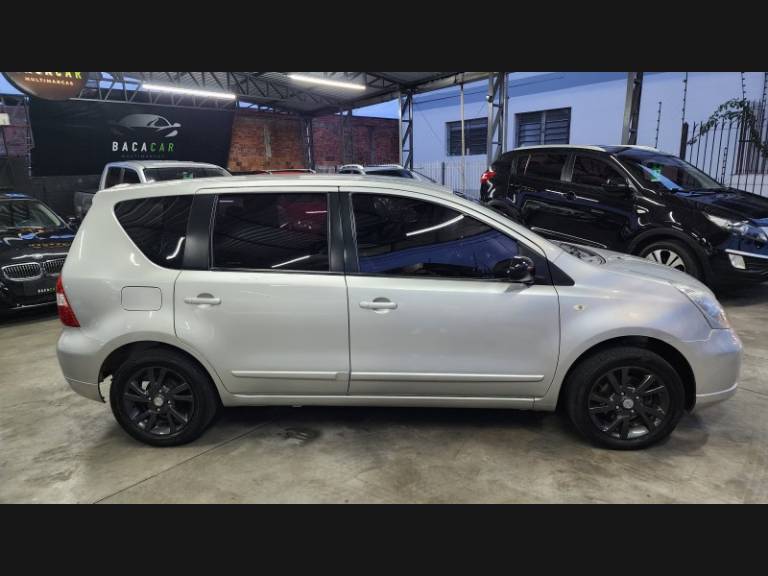 NISSAN - LIVINA - 2013/2013 - Prata - Sob Consulta