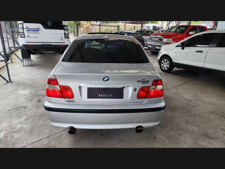 BMW - 330I - 2004/2005 - Prata - Sob Consulta